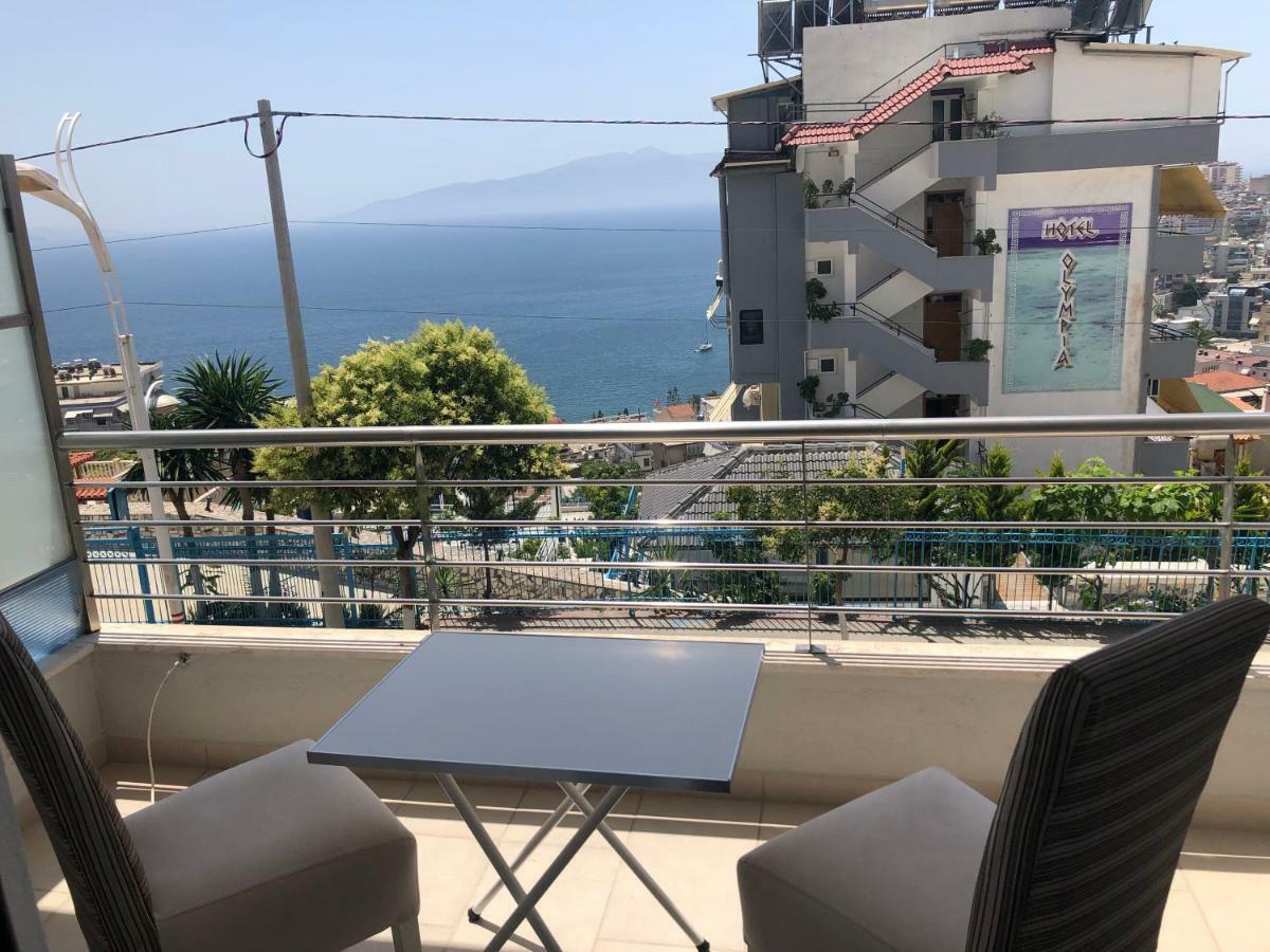 Xhulio Apartments Sarande Bagian luar foto